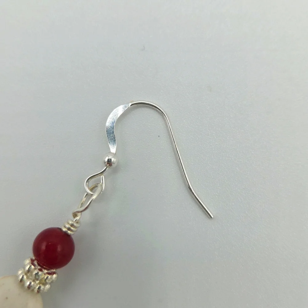 Elegant Silver and Red Beaded Earrings - Picture 3 of 4
